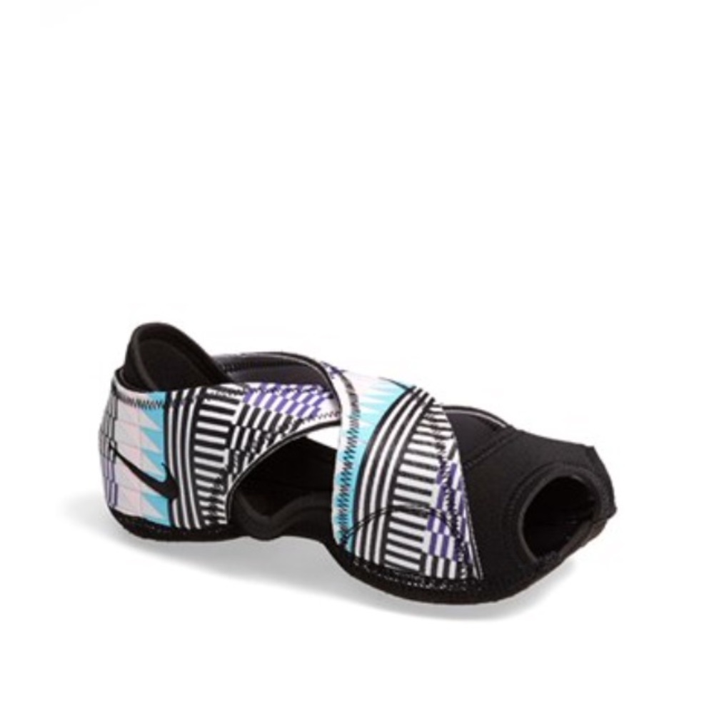 Nike Studio Wrap (Sock Only) Sz. Small